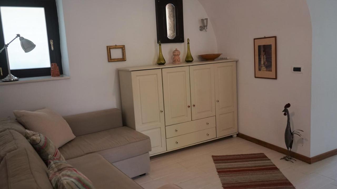 La Libellula Rossa Bed & Breakfast Erli Luaran gambar